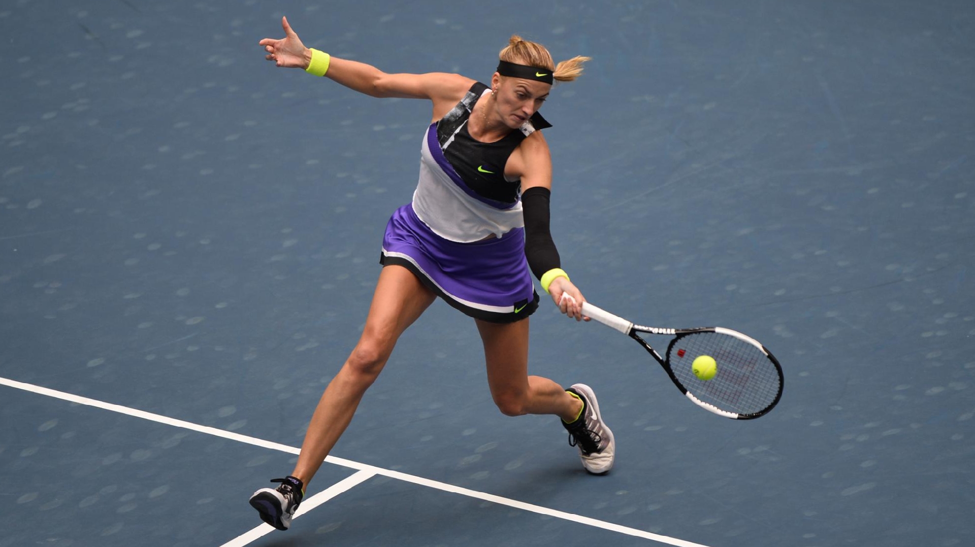 关于科维托娃重返赛场，爆冷首场状态出色，老鹰观众沸腾！的信息